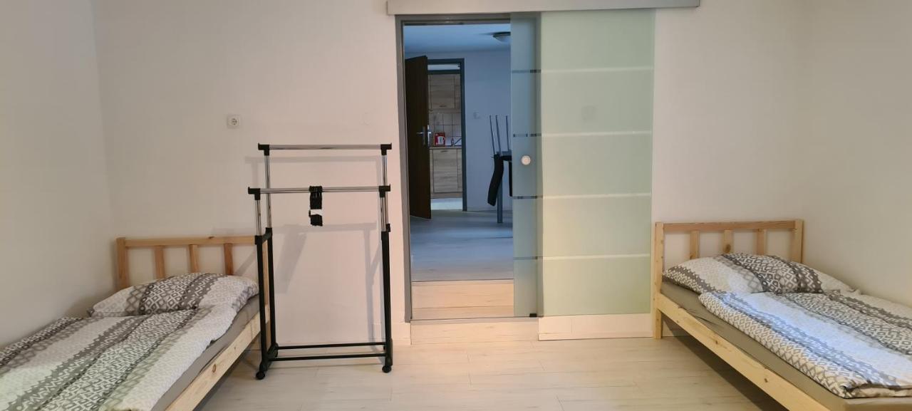 Sg Apartment ไฟรชตัดท์ ภายนอก รูปภาพ