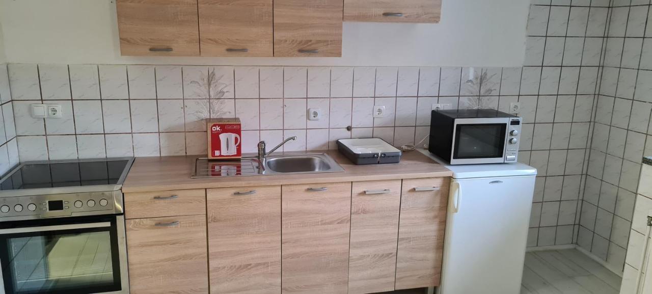 Sg Apartment ไฟรชตัดท์ ภายนอก รูปภาพ